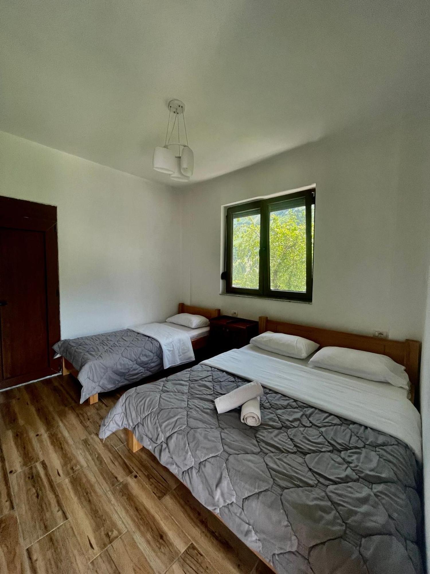 Lazer Cardaku Guesthouse Valbona Kültér fotó
