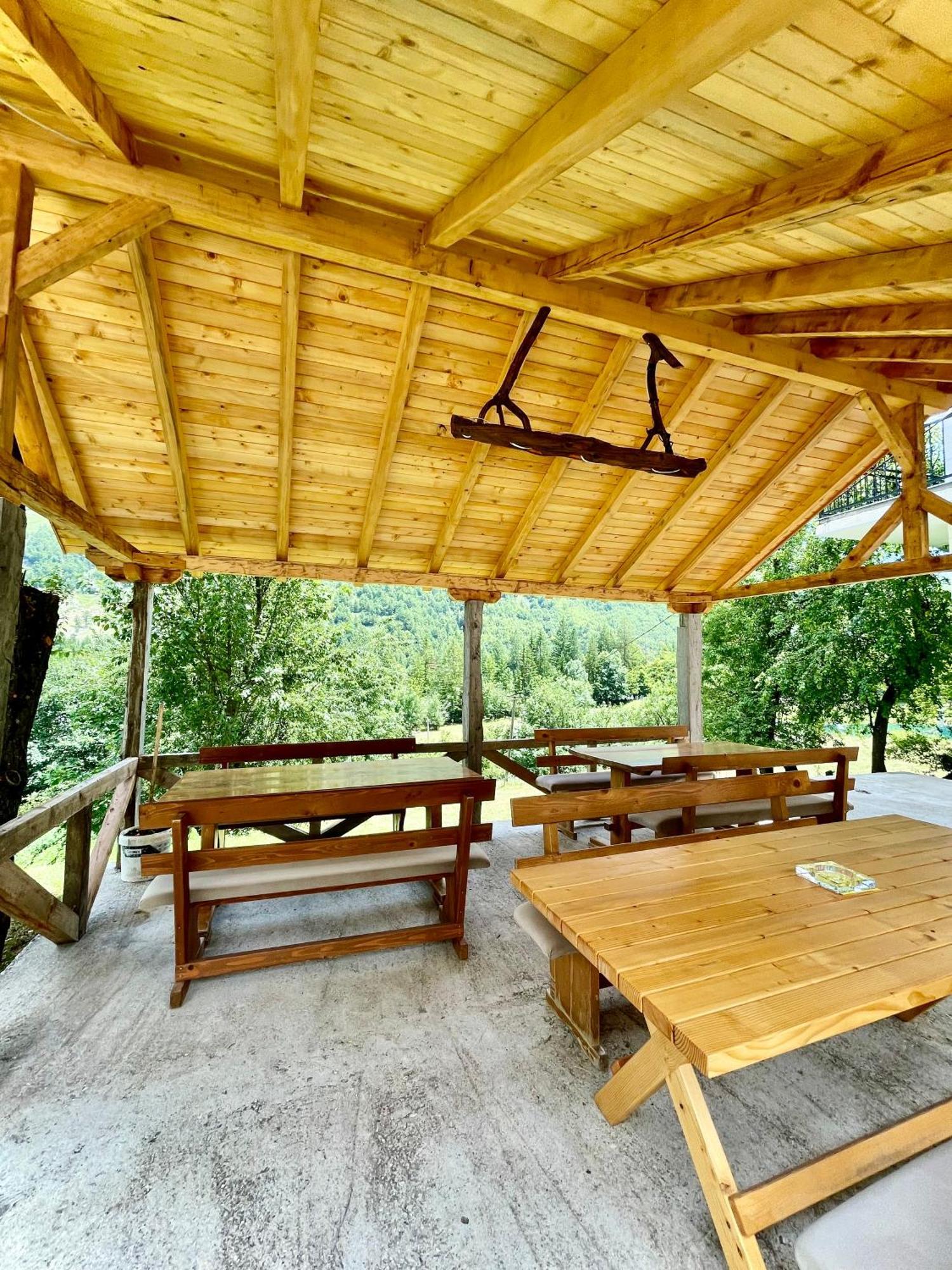 Lazer Cardaku Guesthouse Valbona Kültér fotó