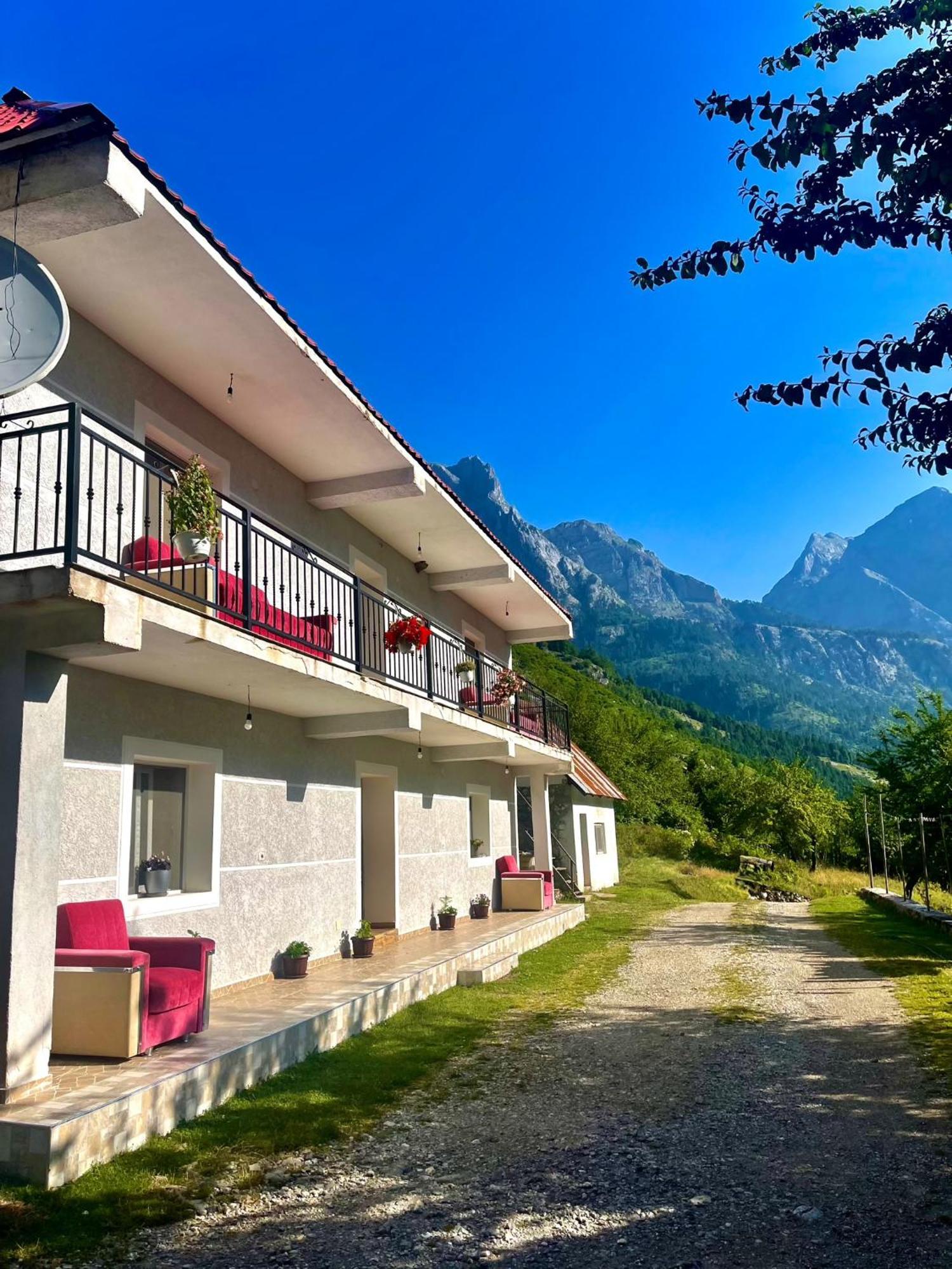 Lazer Cardaku Guesthouse Valbona Kültér fotó