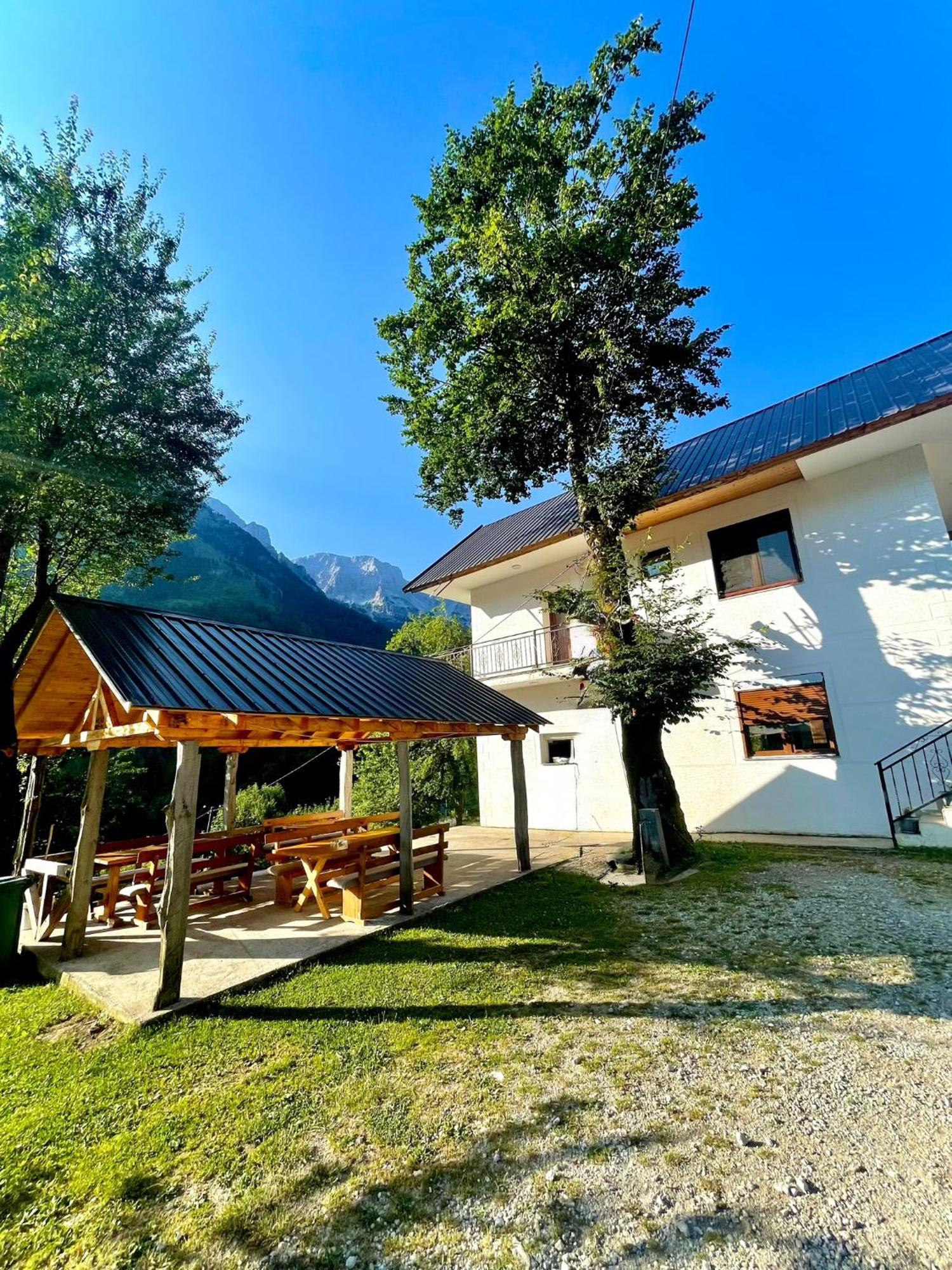 Lazer Cardaku Guesthouse Valbona Kültér fotó