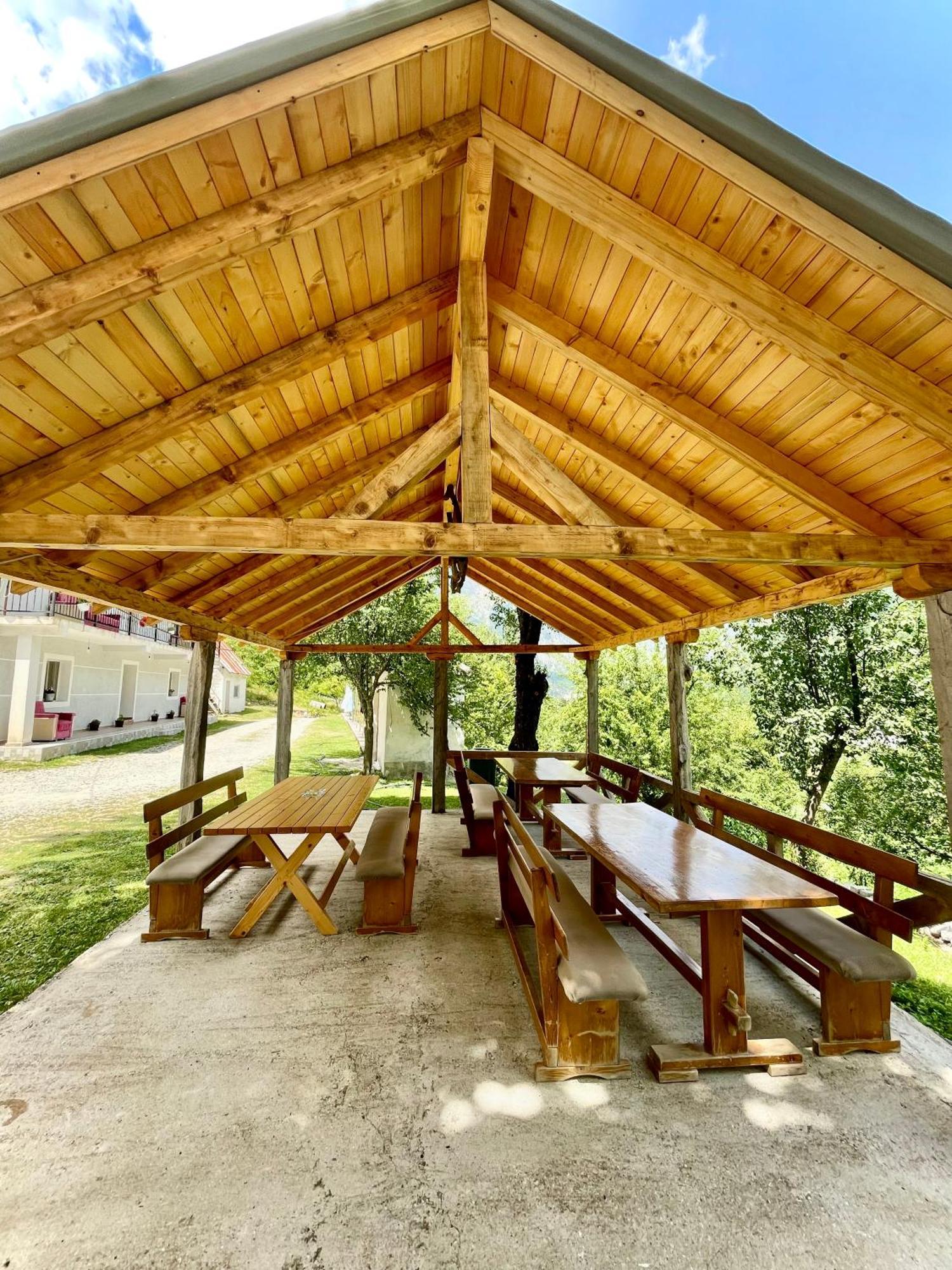 Lazer Cardaku Guesthouse Valbona Kültér fotó